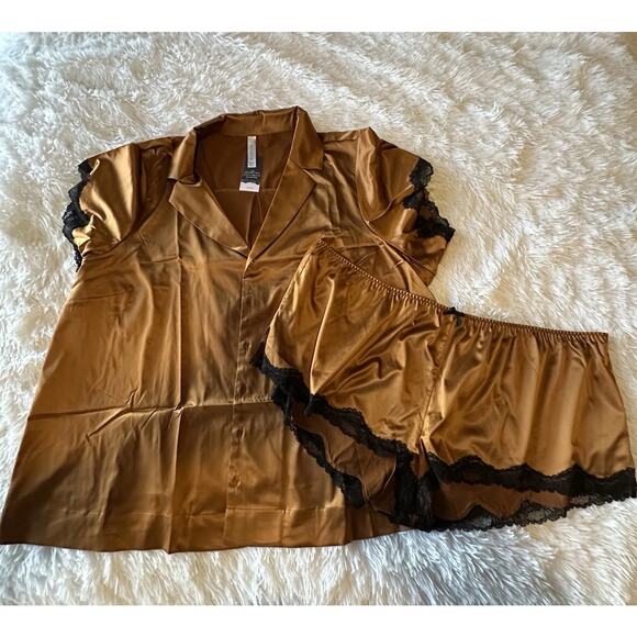 NWT Cacique Satin Pajama Set 26/28 • Bronze & Lace Trim 2-Piece Sleepwear Shorts - Picture 1 of 4